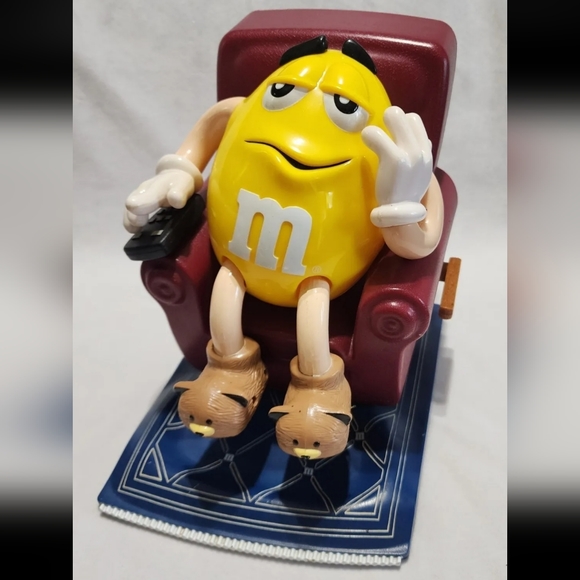 2 Vintage Large M&M Candy Dispensers Yellow Blue Peanuts Recliner TV Remote EUC - Picture 6 of 10